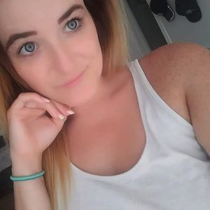 Meet your Posher, Briea